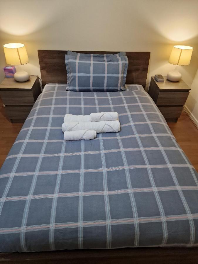 Waterloo - Zone 1 - Spacious One Bedroom Flat 伦敦 外观 照片