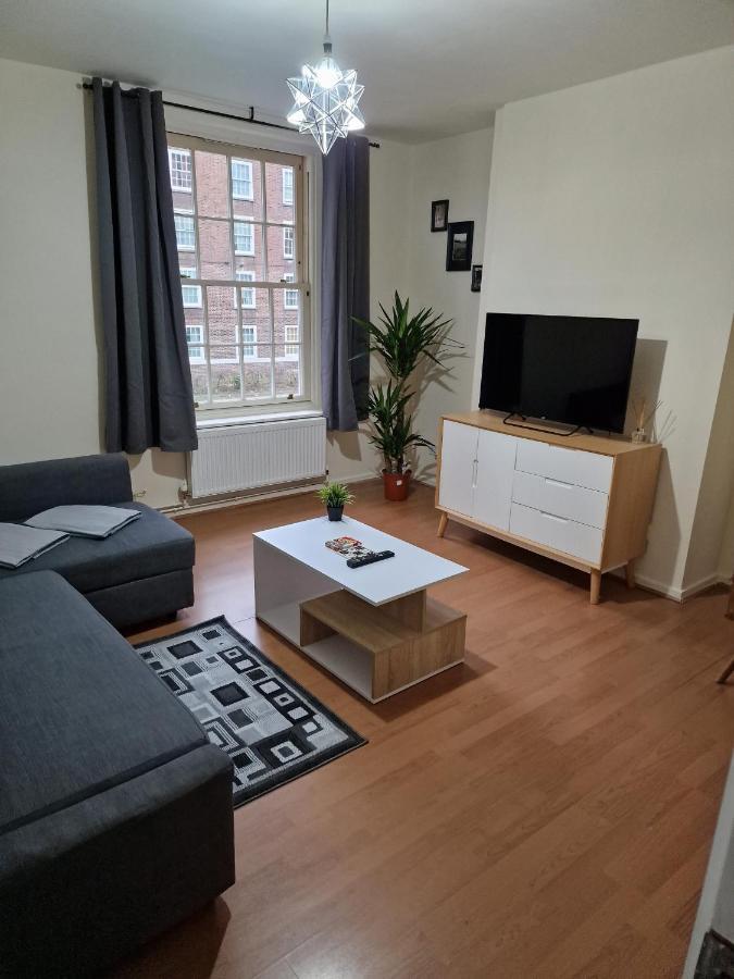 Waterloo - Zone 1 - Spacious One Bedroom Flat 伦敦 外观 照片